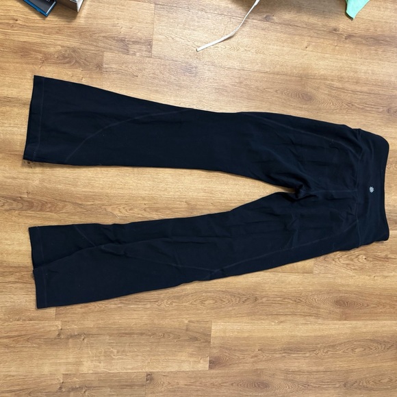 Athleta Black Flare Legging Pant Size Medium - Picture 6 of 6